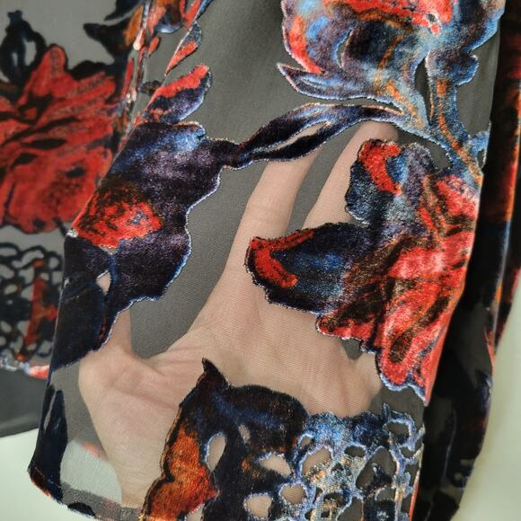 NWT Sundance Burnout Velvet Top Womens Size M Petite Dark Floral Rose Black Goth - Picture 9 of 13